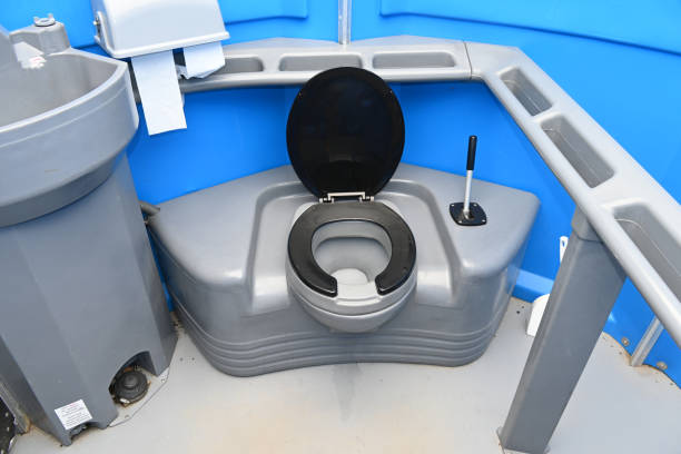 Best Porta potty rental near me  in University Of Virginia, VA